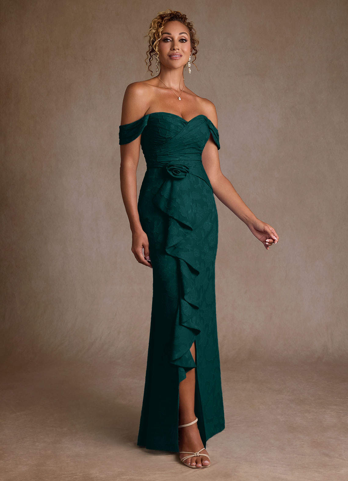 Azazie Irene Moeder van de bruid jurken A-Lijn Jurk van Bloemen Burn-out Off the Shoulder Pijnboom image1