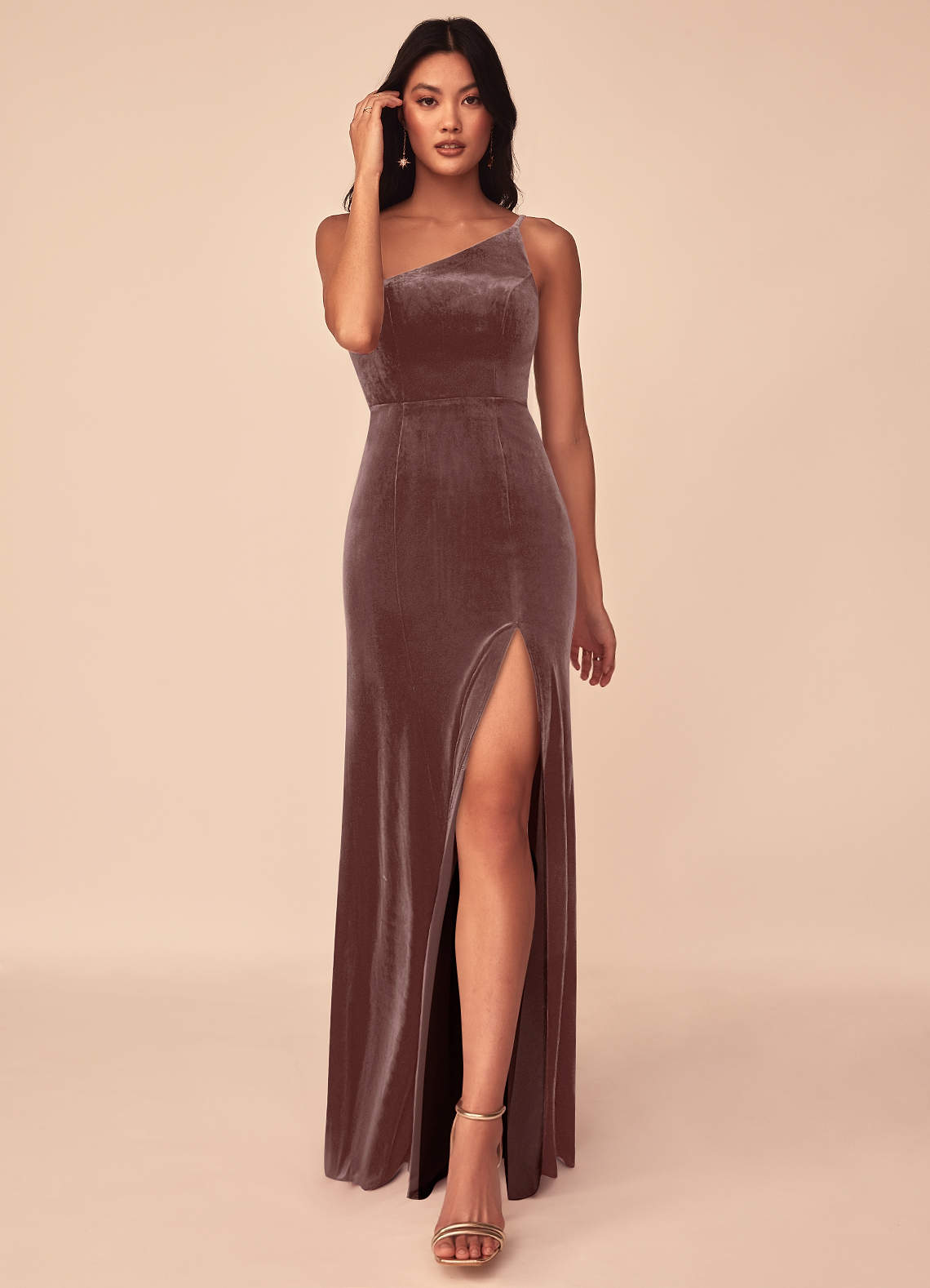 chinese dress ladies Black Off-the-Shoulder Velvet A-line Homecoming Dress with Rhinestone –  Movousdress