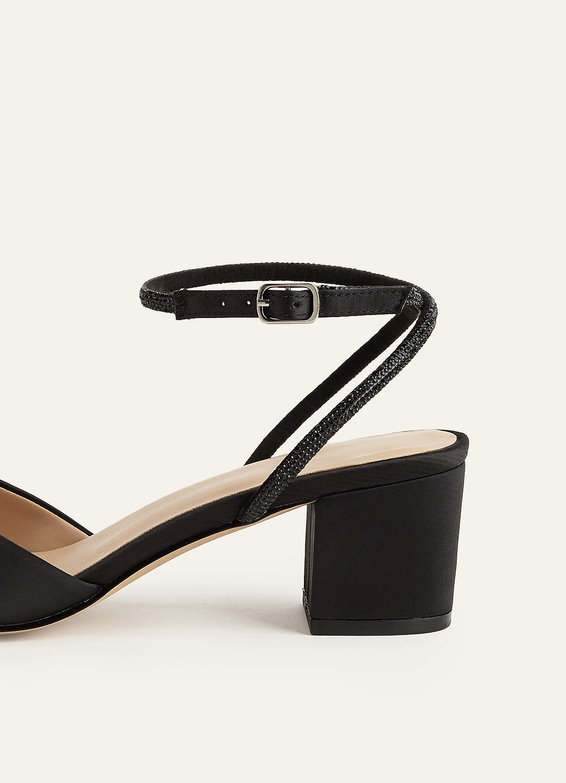 front Metalliska satinkristallutsmyckade blockklackar med ankelrem