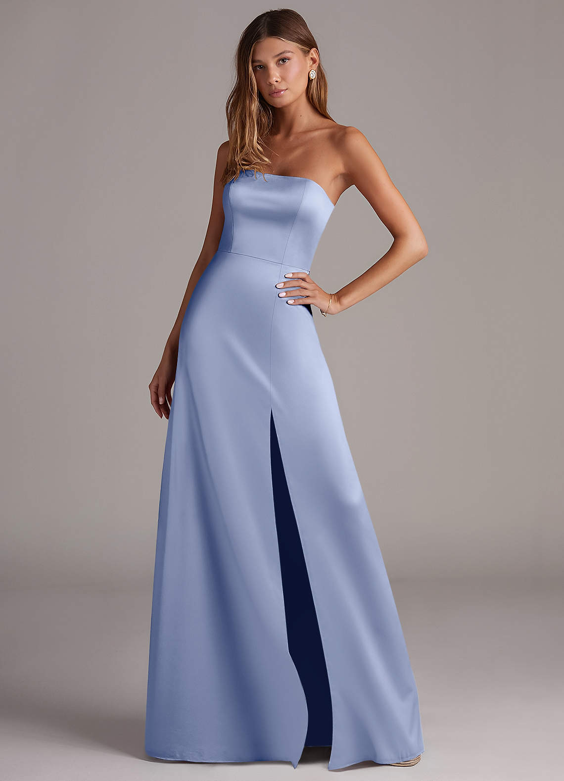 Azazie Wren Vestidos de damas de honor Vestido de Hielo de Satén Elástico de Corte en A Convertible con Sin tirantes image2