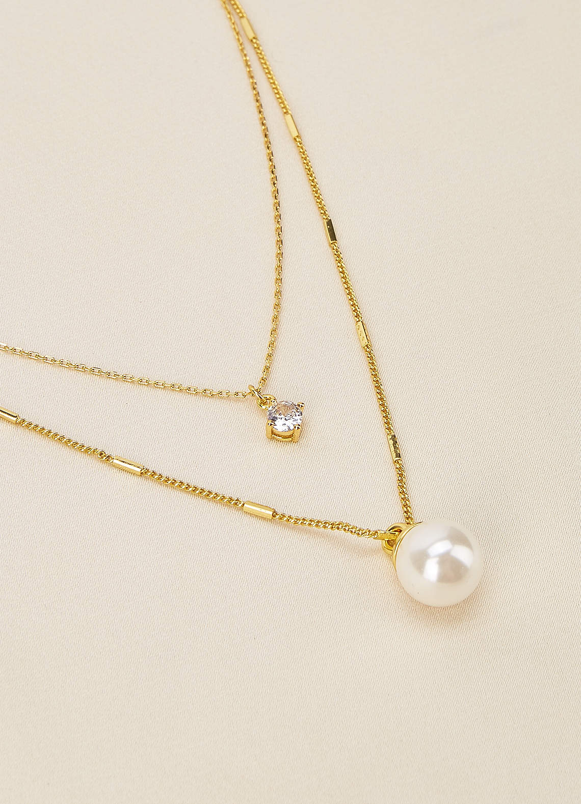 front Pearl and Crystal Pendant Layered Necklace