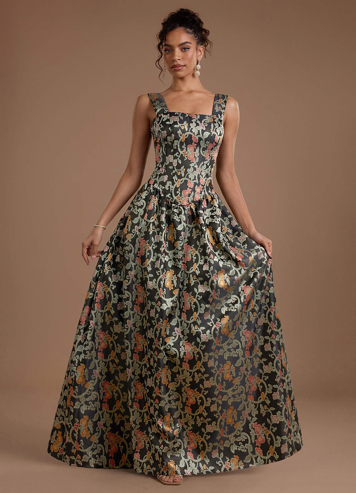 adele maxi dress Introducing the Aqua Blu Moonflower Adele Maxi Dress. Crafted from a French Linen and featuring pleated detailing, this piece is perfect for wedding guests and summer garden parties. This style won't last