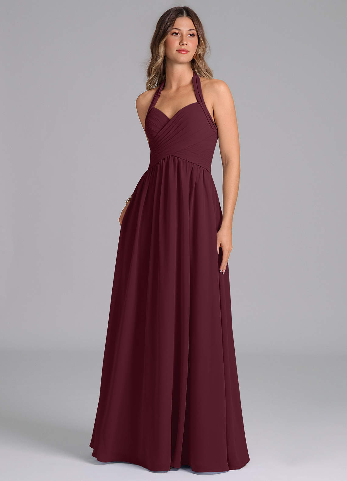 Azazie Darlyn Vestidos de damas de honor Vestido de Cabernet de Gasa de Corte en A con Plisado image1