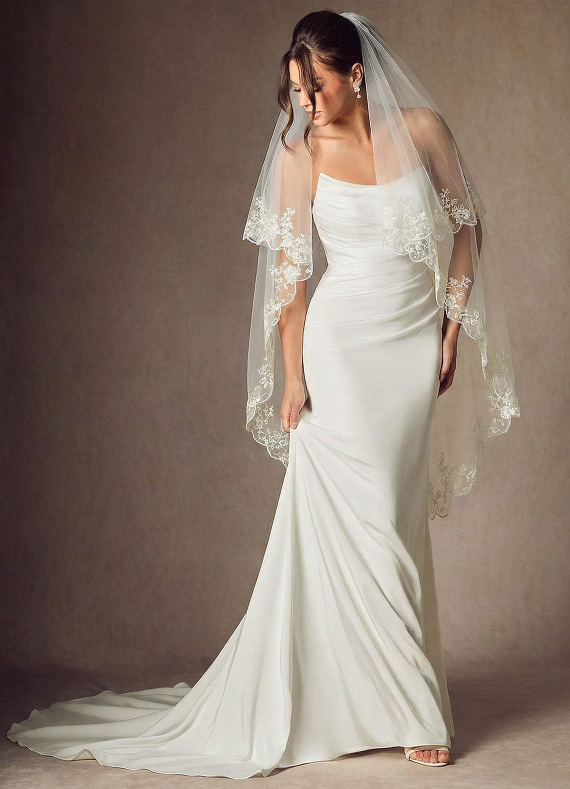 Estelle Floral Lace Waltz Veil | Azazie