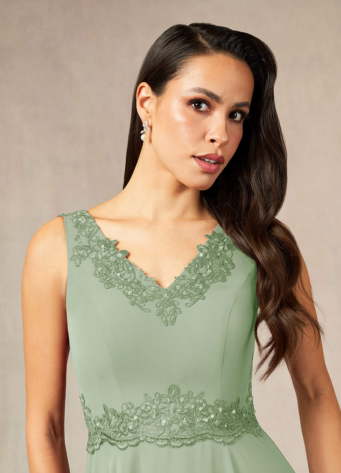 Azazie Devana Vestidos para mãe da noiva Vestido Dusty Sage de Chiffon de Linha A com Lantejoulas image5