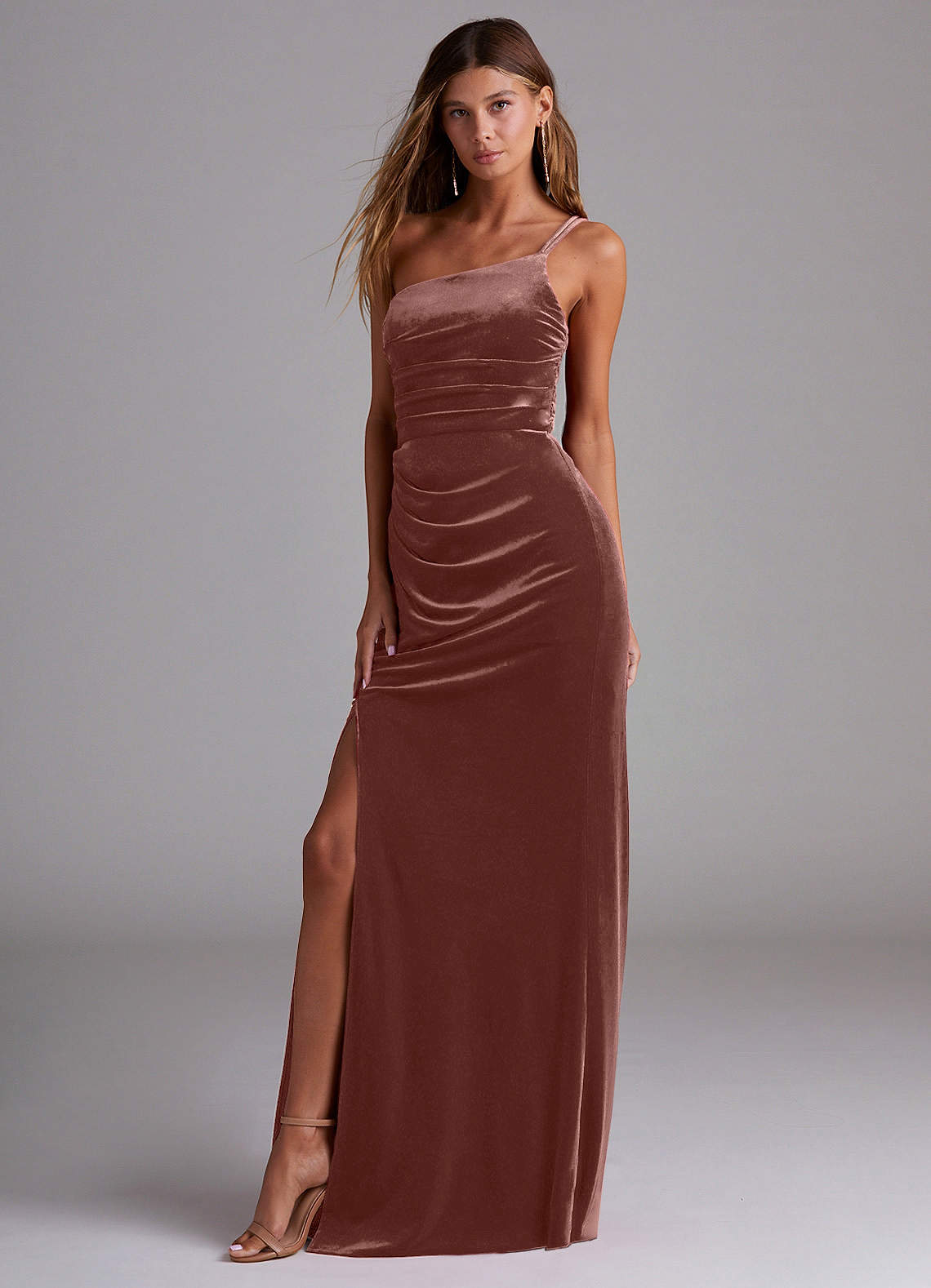 Azazie Eren Brautjungfernkleider Etui One-Shoulder Samt Kleid Rustikales Rosa image1