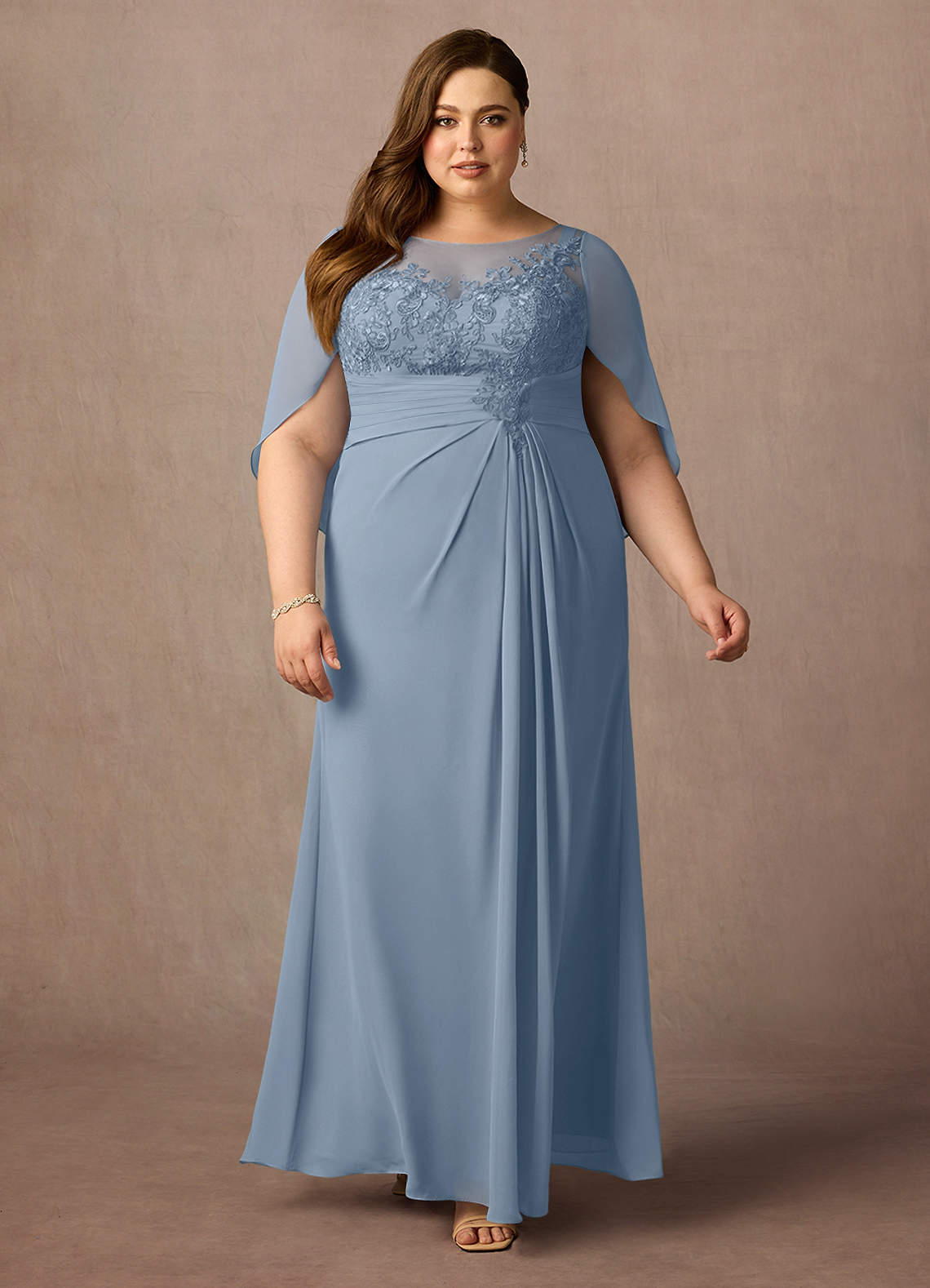 Azazie Hera vestidos de madre de la novia Vestido de Azul Polvoriento de Gasa de Corte En A con Capa de encaje image5