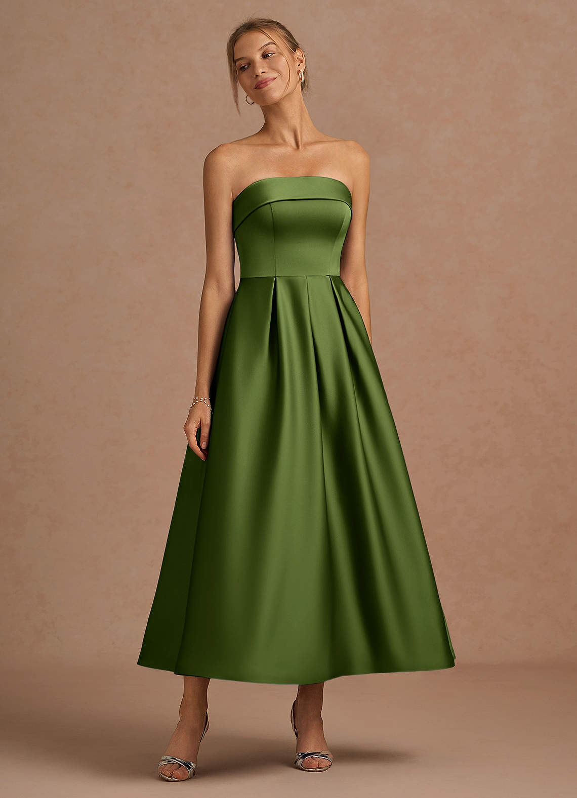 green emerald velvet dress Unique Vintage Plus Size Green Turtleneck Midi Dress
