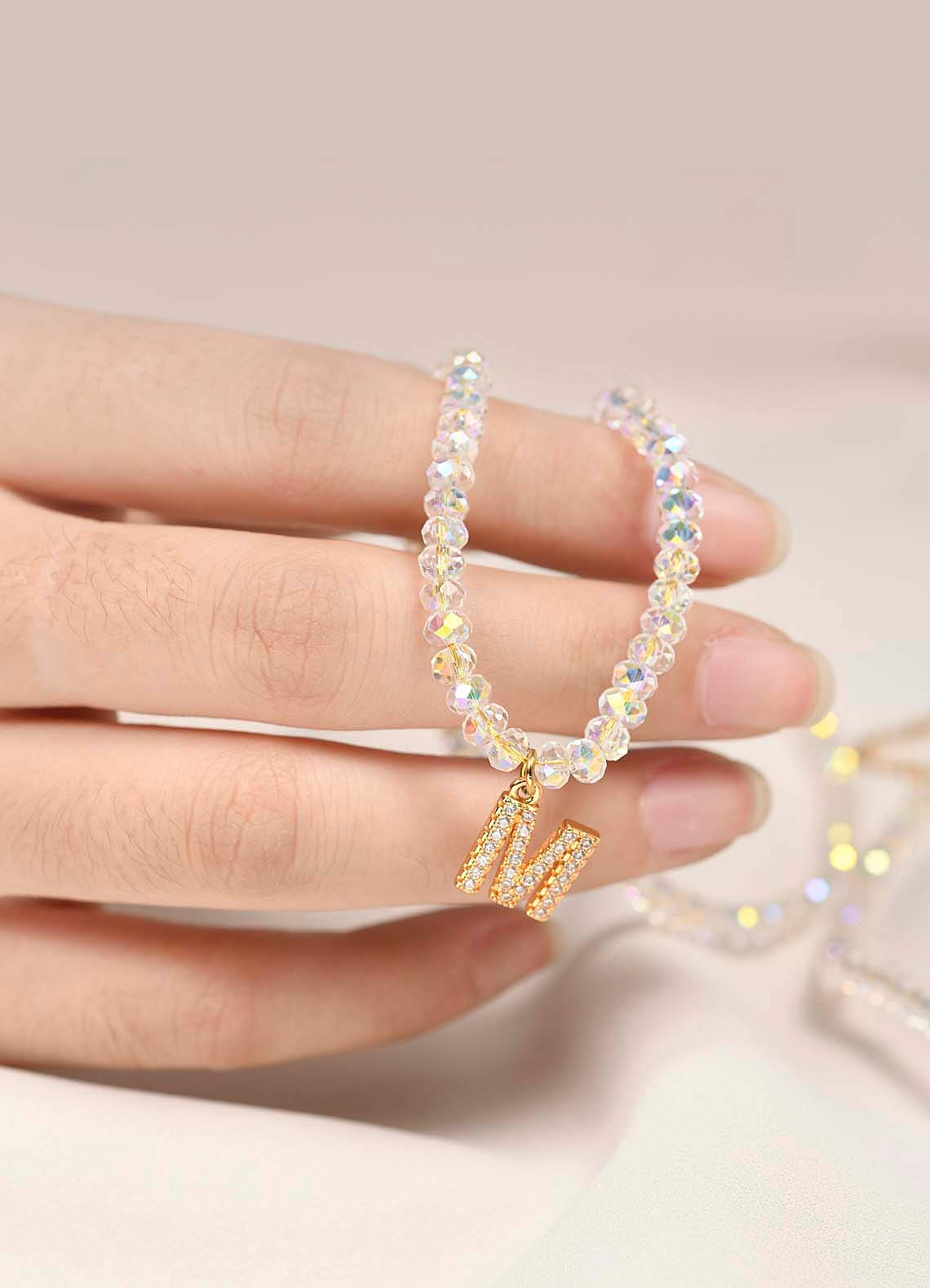 front Collier de perles de cristal avec lettres