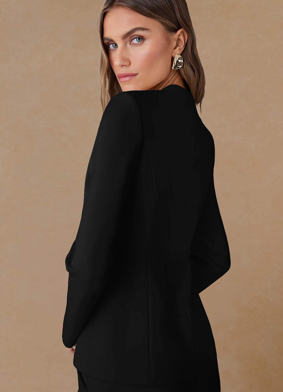 front Elara Negro Traje de dos piezas de tejido refinado con escote pronunciado