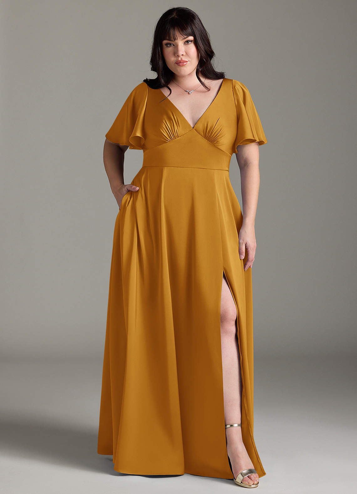 Azazie Kimber Robes de demoiselle d'honneur Robe Trapèze en Satin extensible Rayé Caramel écossais image1