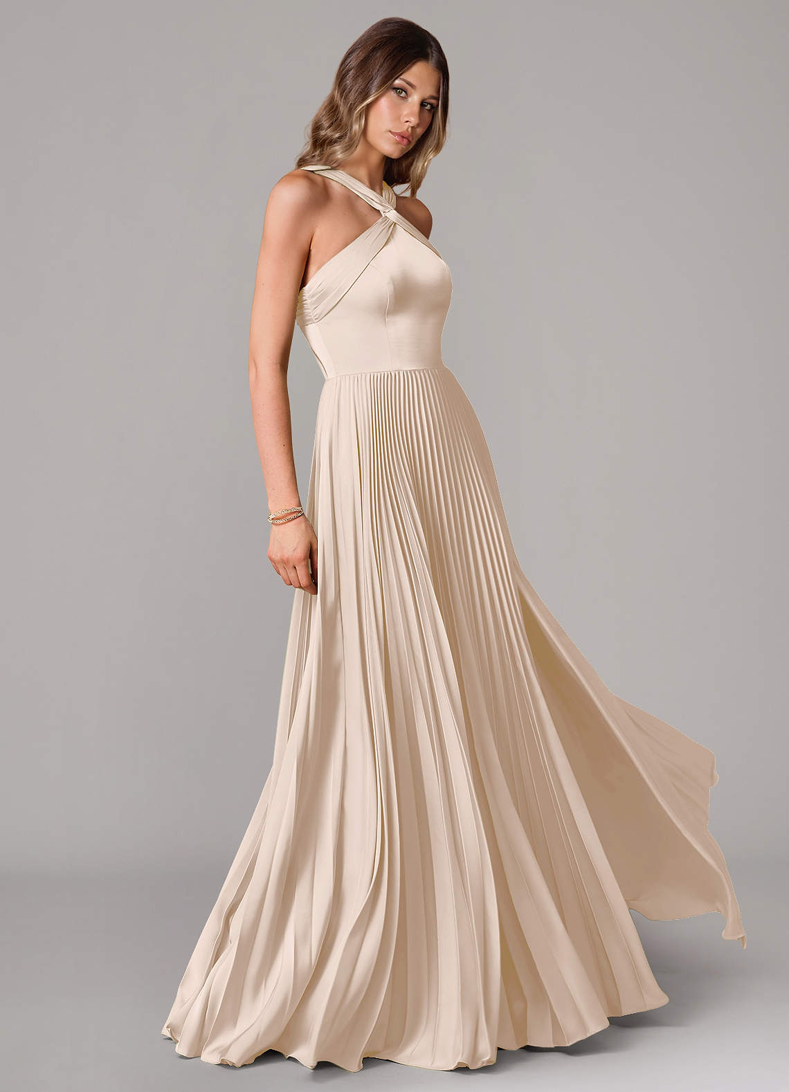 Azazie Afra Abiti da Damigella Abito A-Line in Raso Elasticizzato Plissettato Alabastro Bianco image2