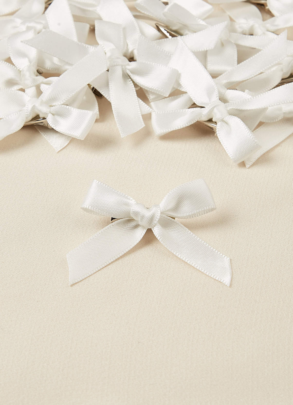 front Twenty-Piece Satin Bow Hair Clip Set