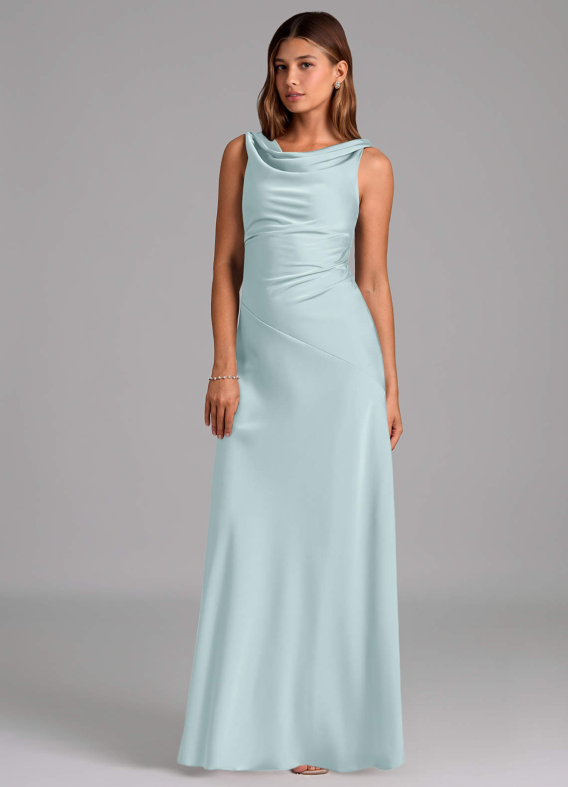 Azazie Nerine 신부 들러리 드레스 A라인 주름진 스트레치 새틴 바닥 길이 드레스 image1