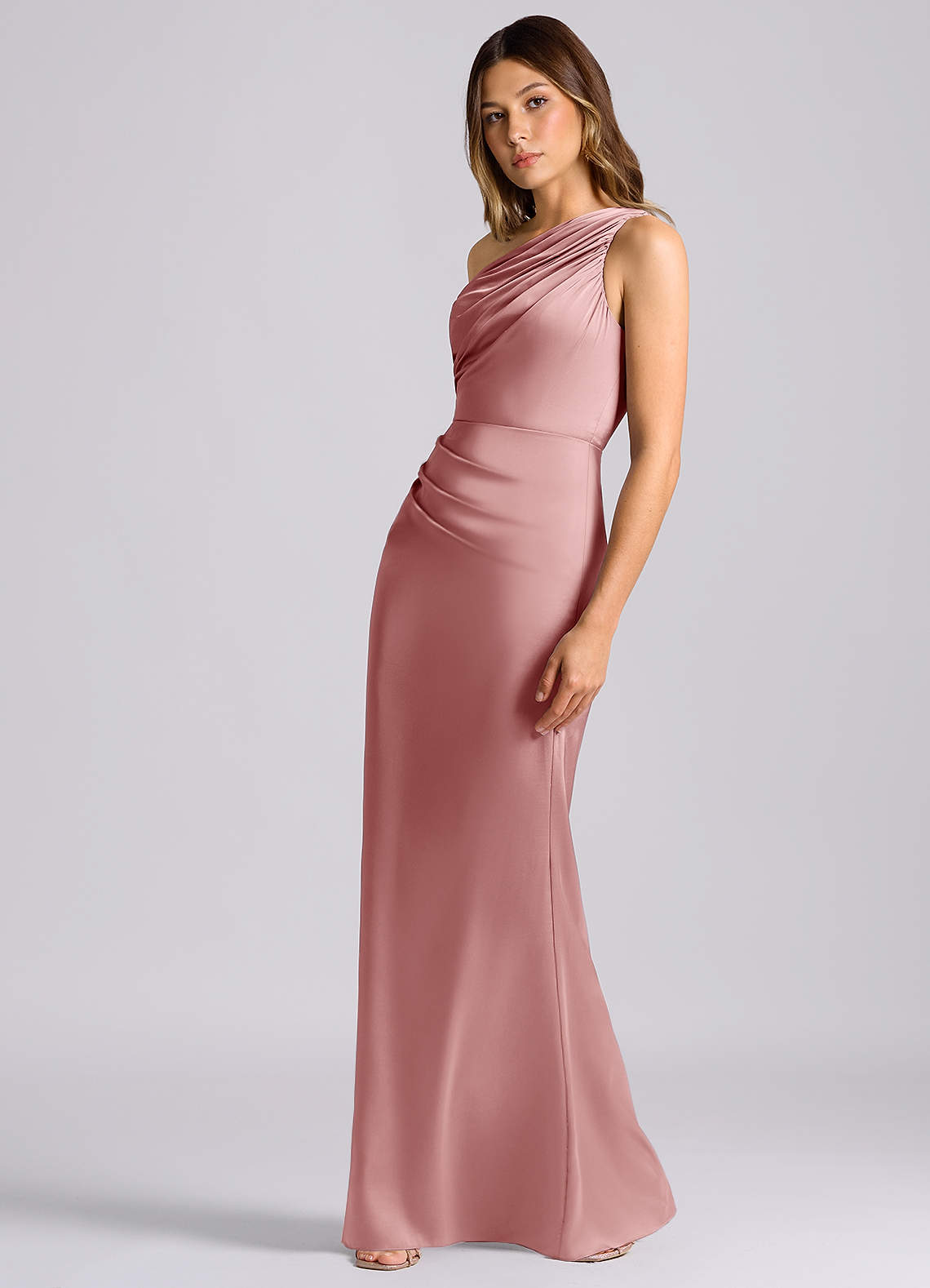 Azazie Akilah Jurken voor bruidsmeisjes Jurk van Stretch Satijn met Zeemeermin One-Shoulder Stoffige Roos image4