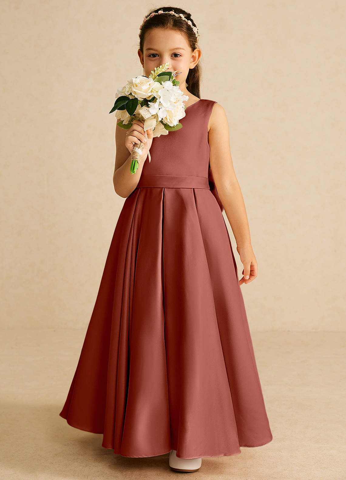 Azazie Pipsy Robe Demoiselle D'honneur Fillette Robe Trapèze en Mat Satiné Arc Auburn image4