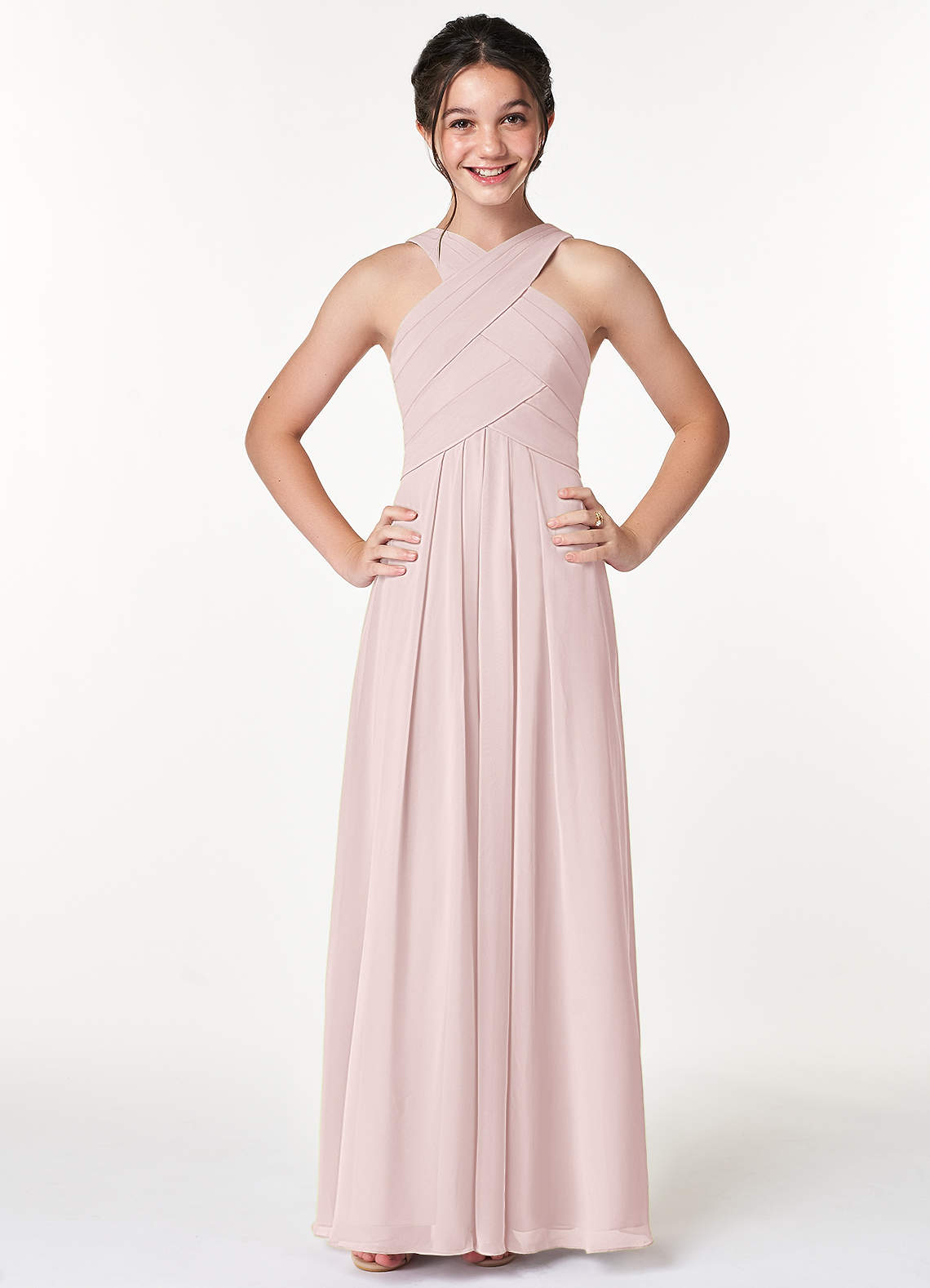 Azazie Kaleigh Junior Robe Trapèze en Mousseline de soie Plissée Rose Pâle image1