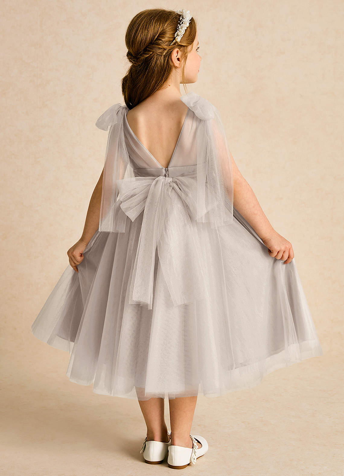 Azazie Dori Robe Demoiselle D'honneur Fillette Robe Trapèze en Tulle Rayé Givre image1