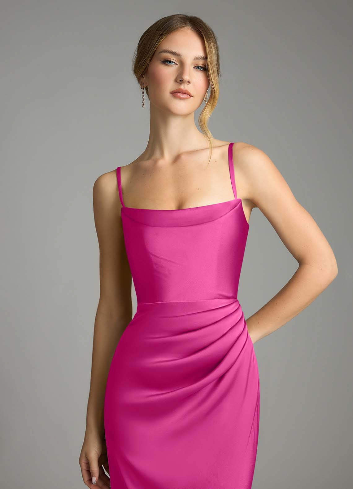 Azazie Leonis Vestidos de damas de honor Vestido de Fucsia de Satén Elástico de Corte Sirena Convertible con Plisado image2