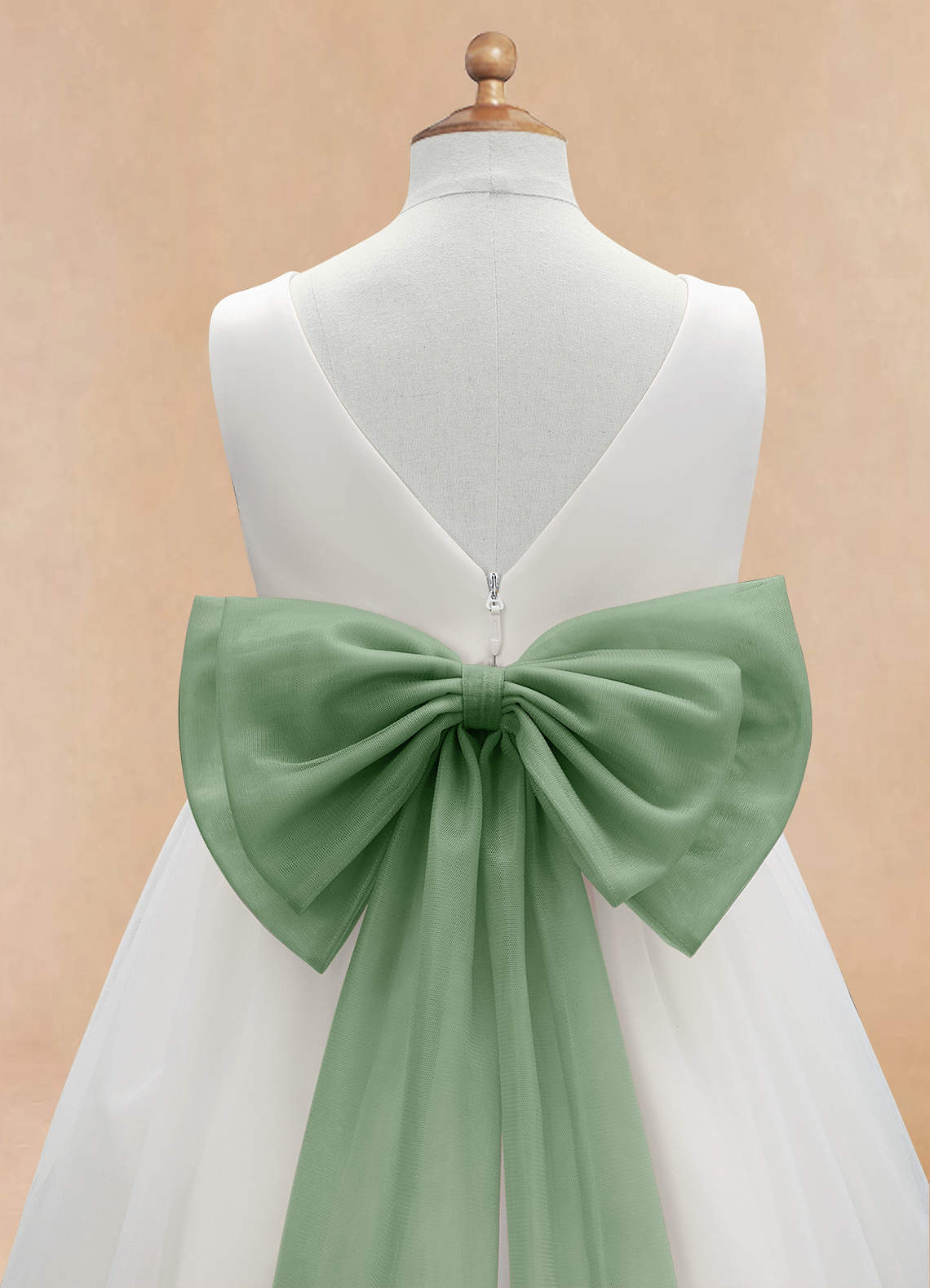 Azazie Kavi Robe Demoiselle D'honneur Fillette Robe Trapèze en Mat Satiné Arc Ivoire Matcha image9