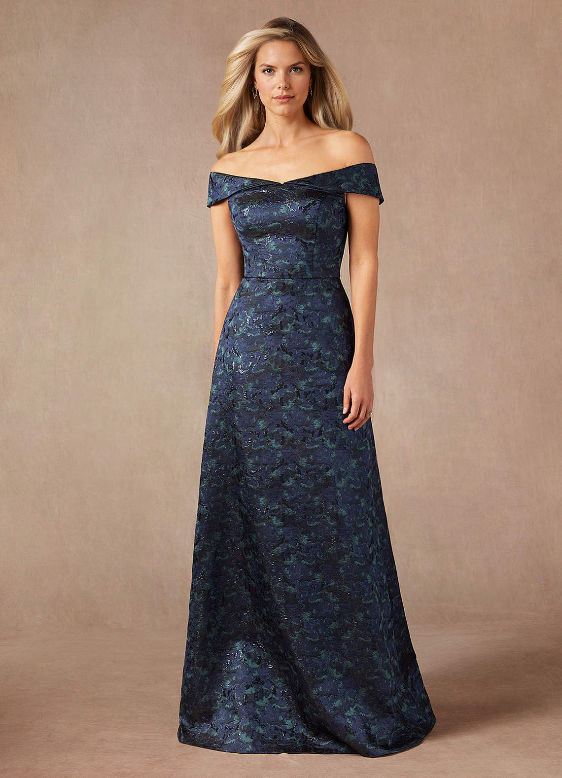 Azazie Maria vestidos de madre de la novia Vestido de Azul Marino Oscuro de Jacquard de Corte En A con Vestidos sin tirantes image1