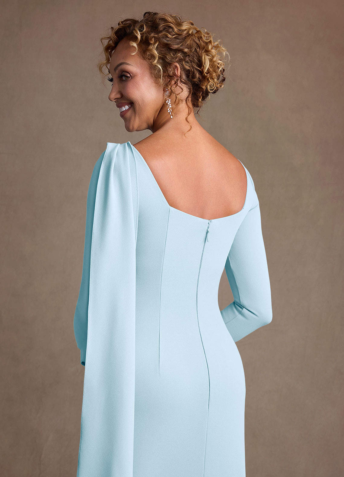 Azazie Merian Venta Final Vestido de Dusty Blue de Crepé elástico de Corte Columna con Plisado image5