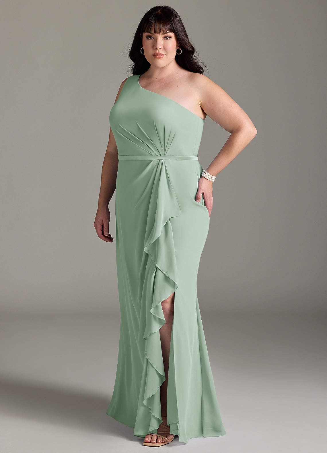 Azazie Liza Robes de demoiselle d'honneur Robe Sirène en Mousseline de soie Une épaule Agave image7
