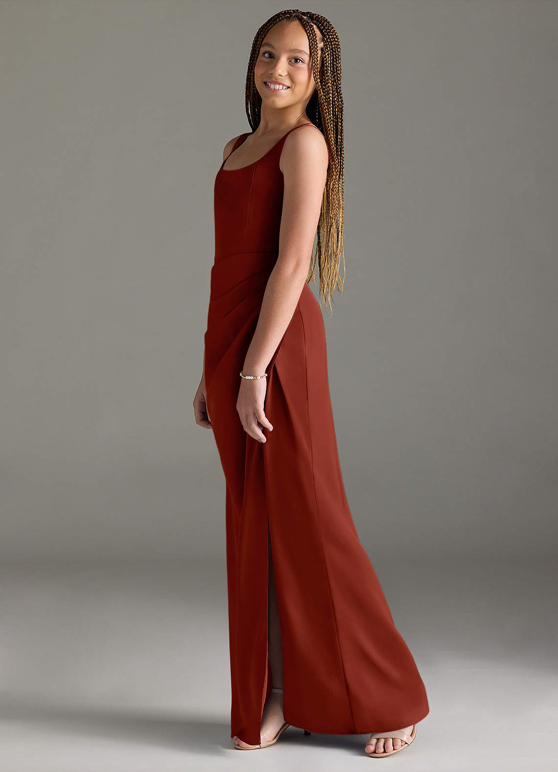 Azazie Mero Junior Vestido de Terracota de Satén Elástico de Corte Sirena con Plisado image3