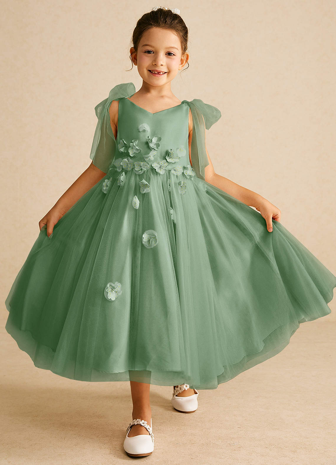 Azazie Minia vestidos de niña de las flores Vestido de Matcha de Satin Mate de Corte En A con Lazo image1