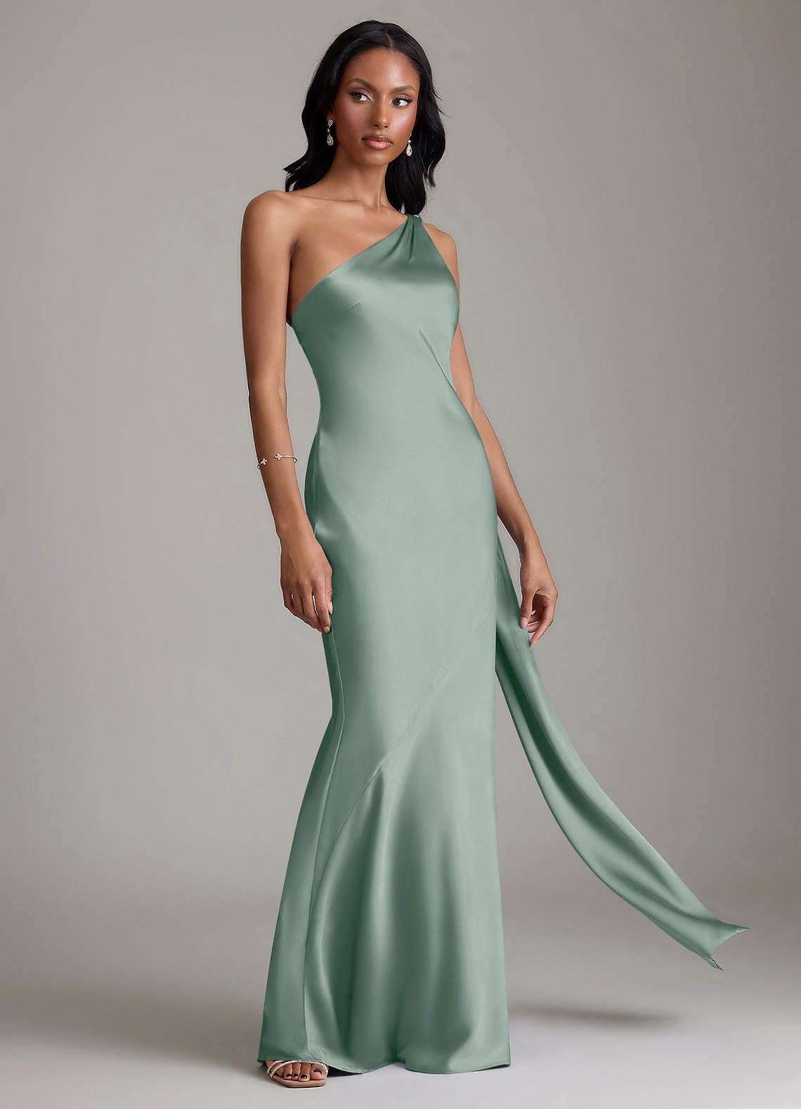 Azazie Juniper Brudtärnklänningar Klä av Sjöjungfru i Stretch Satin Ena axeln Silversalvia image4