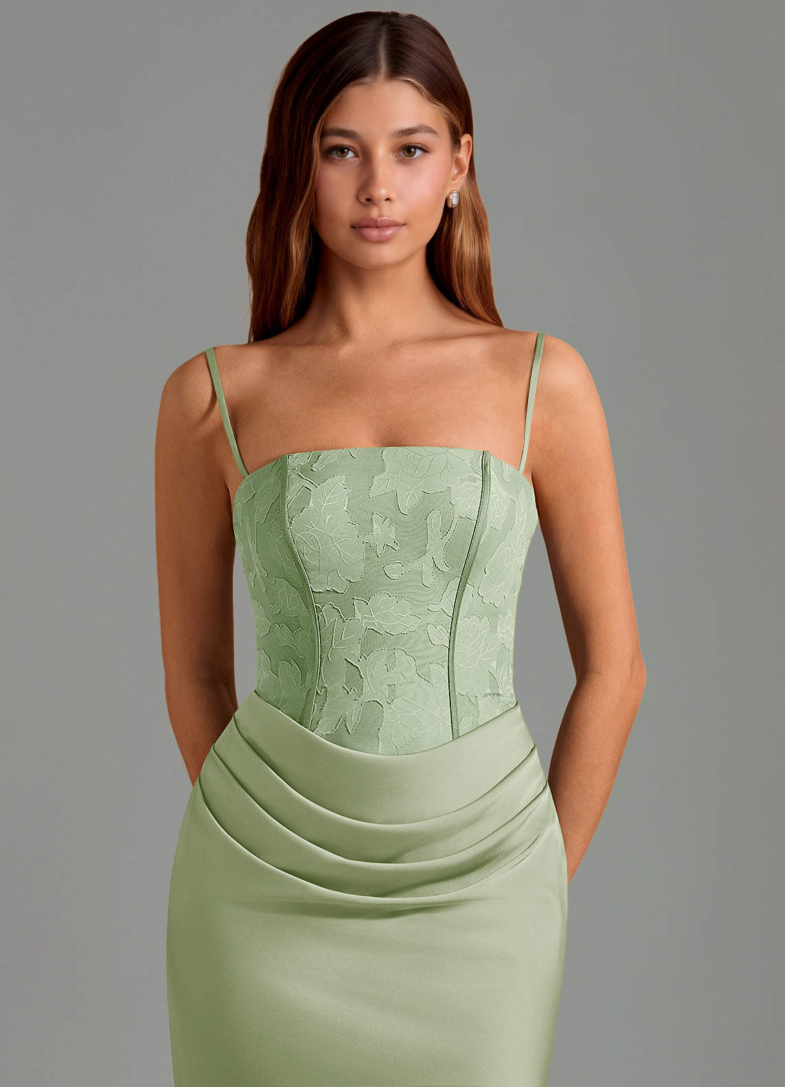 Azazie Emilia Abiti da Damigella Abito Sirena in Raso Elasticizzato Senza Cinturino Verde Salvia image5