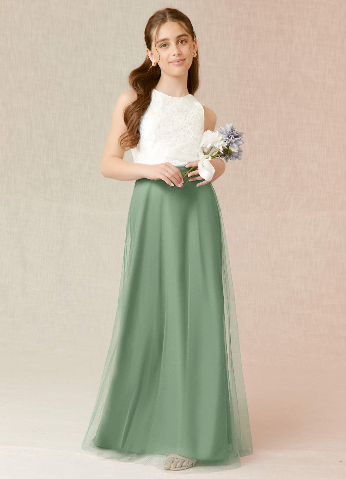 Azazie Albertine Junior Abito A-Line in Chiffon Pizzo Matcha image1