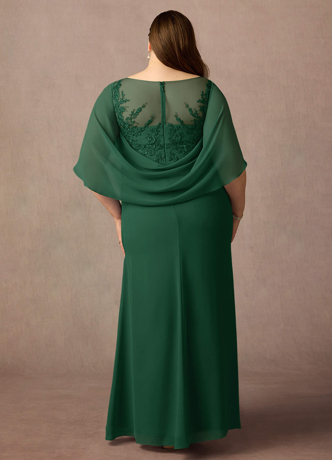 Azazie Hera vestidos de madre de la novia Vestido de Verde Oscuro de Gasa de Corte en A con Capa de encaje image6