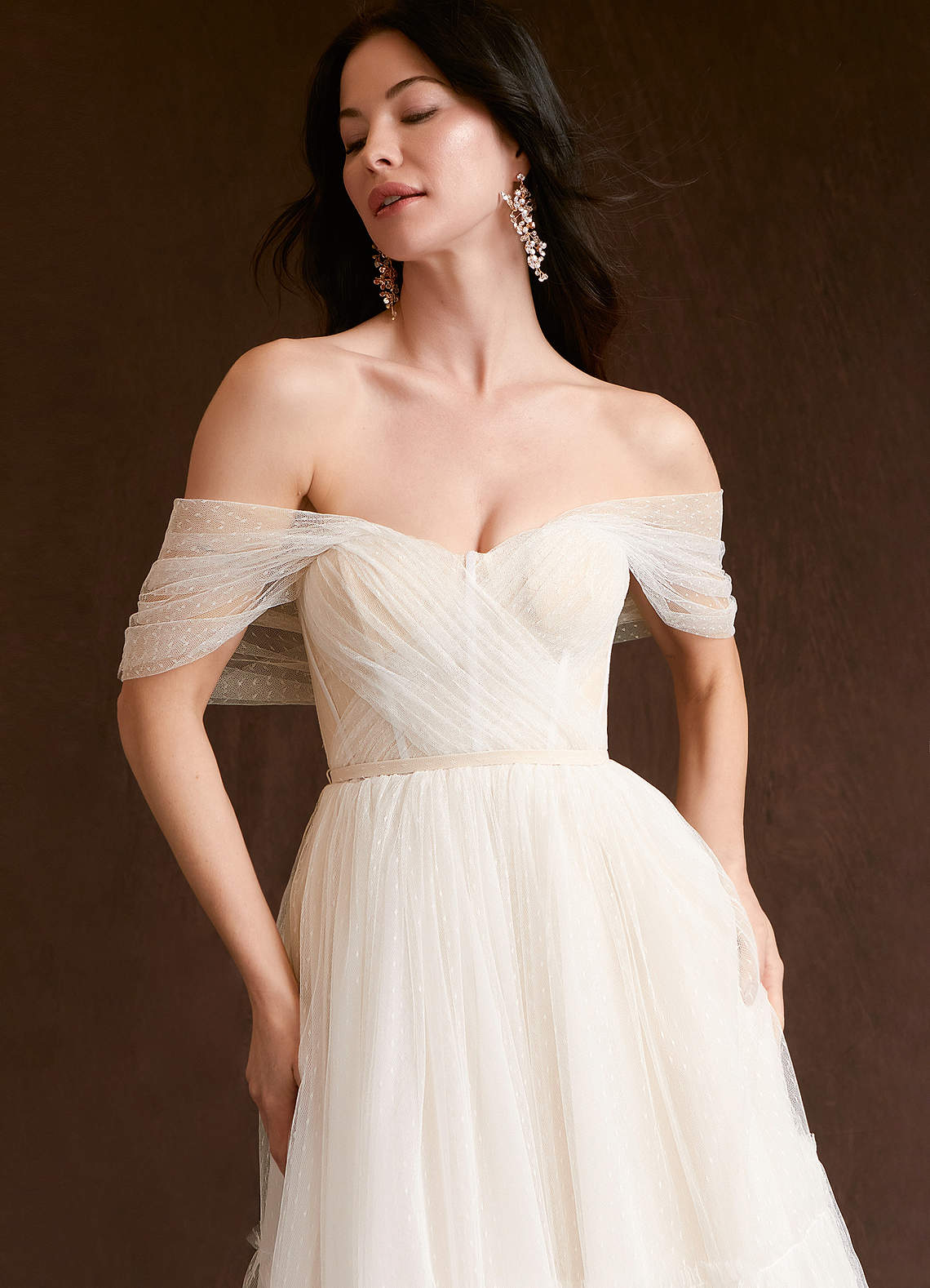 Azazie Vienna Wedding Dresses Diamond White Champagne A-Line Off-The-Shouler Tulle Dress image4