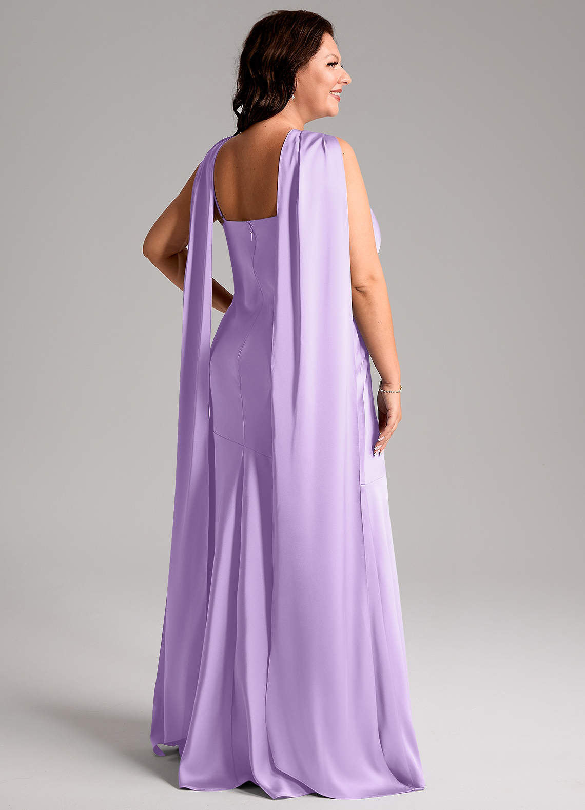 Azazie Kinsley Vestidos de madrinha de casamento Vestido Lilás de Cetim elástico de sereia com Fenda Lateral image7