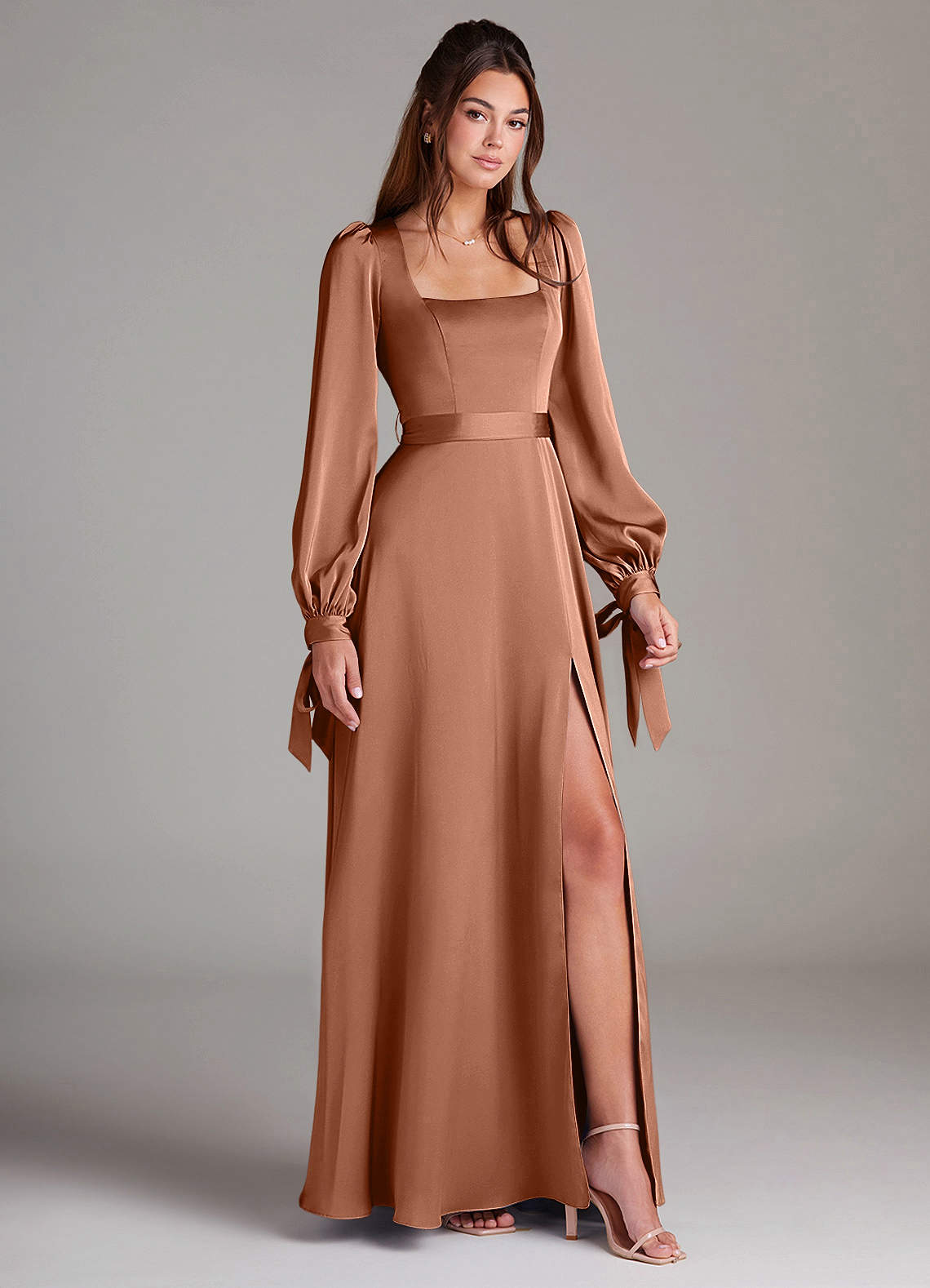 Azazie Leonia Jurken voor bruidsmeisjes Jurk van Stretch Satijn met A-Lijn Lange mouw Bronzeertint image2