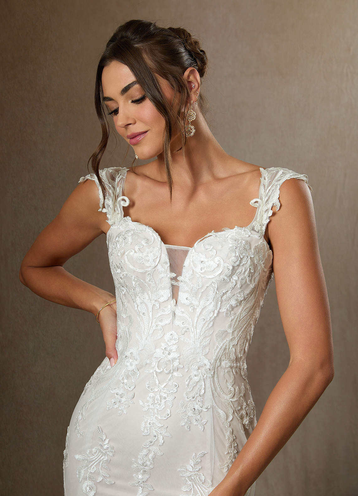 Azazie Roux Robes de mariée Robe Sirène en Satin Paillettes Blanc De Diamant image4