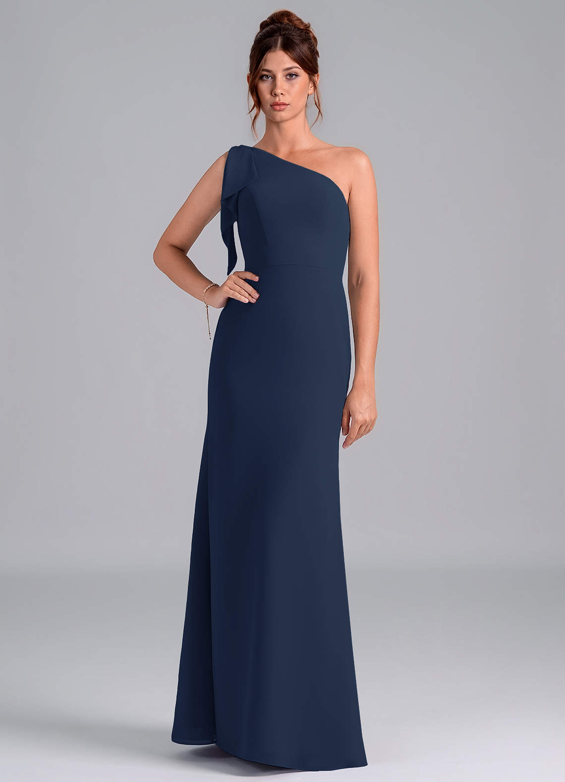 Azazie Rinna Vestidos de damas de honor Vestido de Azul Marino Oscuro de Gasa de Corte Sirena con Hombro unilateral image1