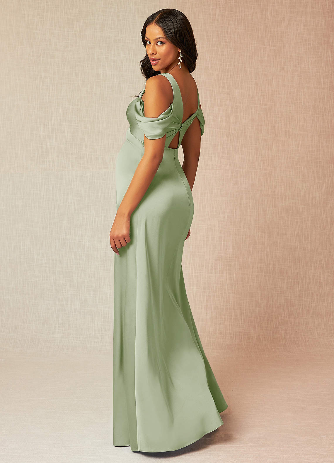 Azazie Rhea Vestidos de dama de honra para maternidade Vestir Linha A Plissado Comprimento do chão Cetim elástico image5