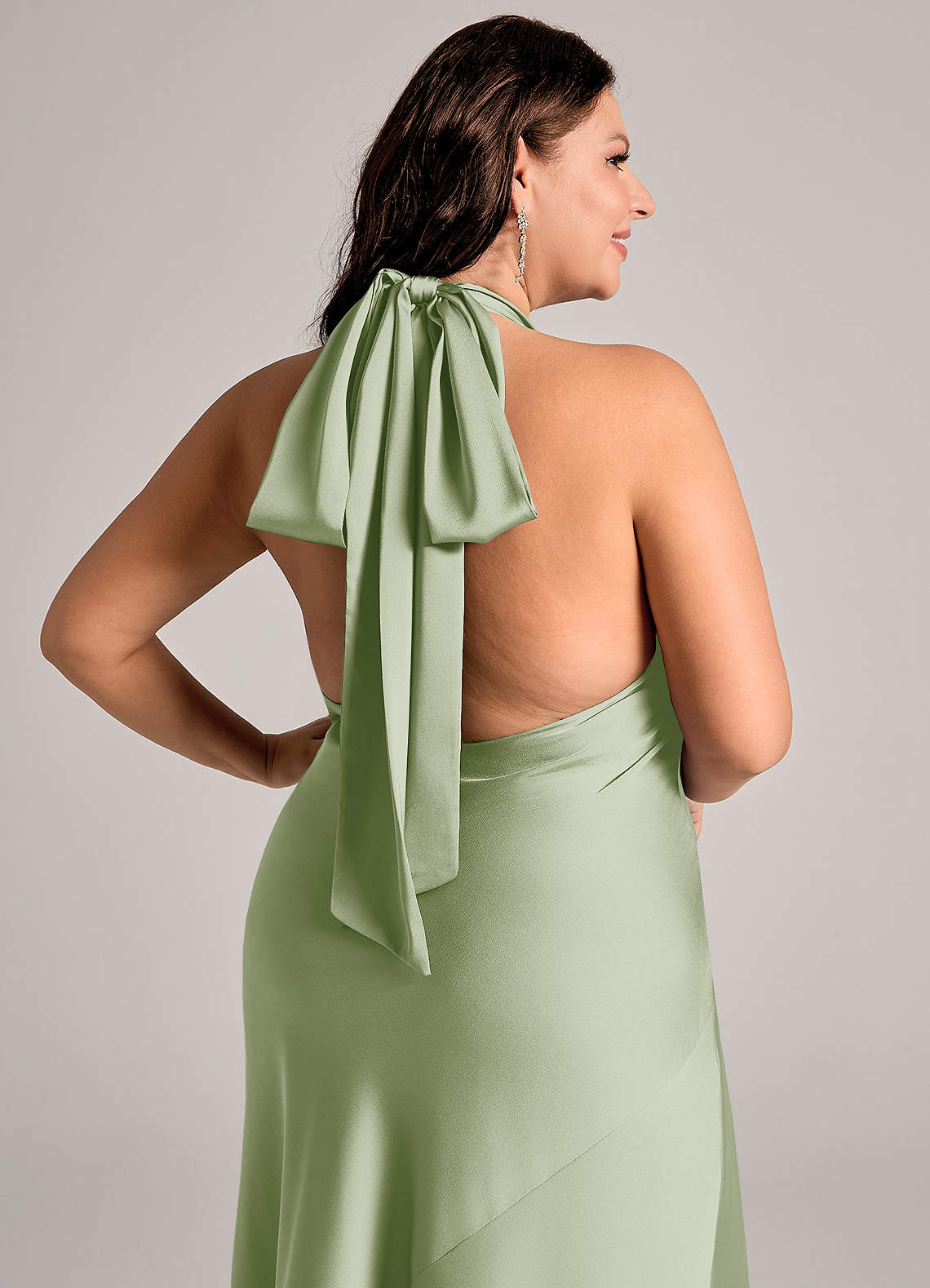 Azazie Velli Abiti da Damigella Abito Sirena in Raso Elasticizzato Collo Alto Verde Salvia image12