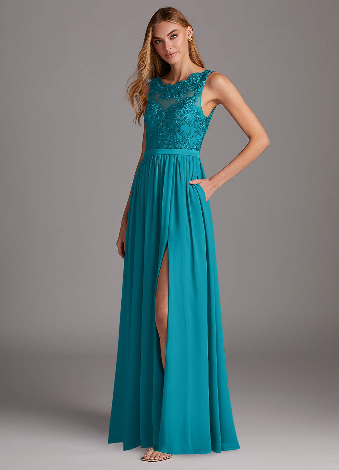 Vestido de dama de honor Azazie Elly en color Jade Azazie