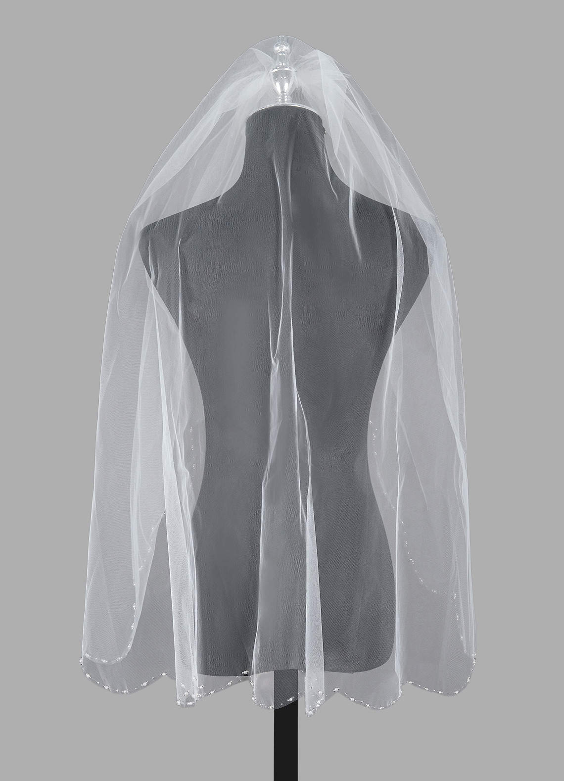 front Beaded Trim Scalloped Hip Length Veil