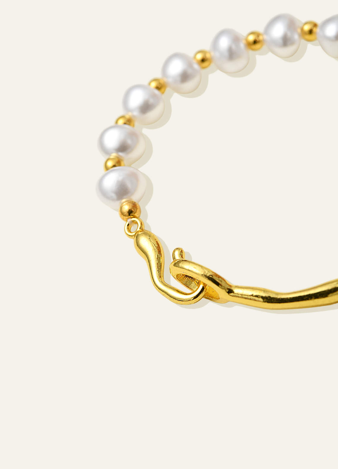 front Organic Gold & Pearl Bracelet