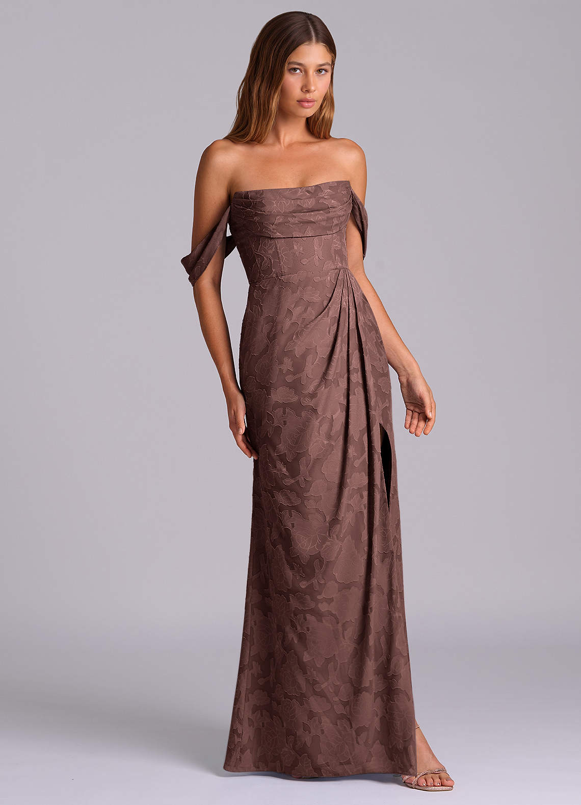 Azazie Johana Brautjungfernkleider Wandelbar Meerjungfrau-Linie Schulterfrei Blumen-Burnout Kleid Espresso image4