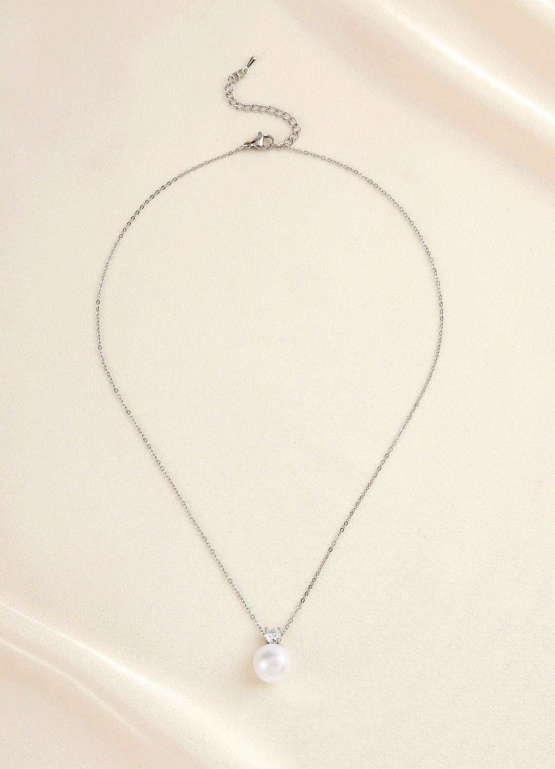 front Pearl And Rhinestone Pendant Necklace