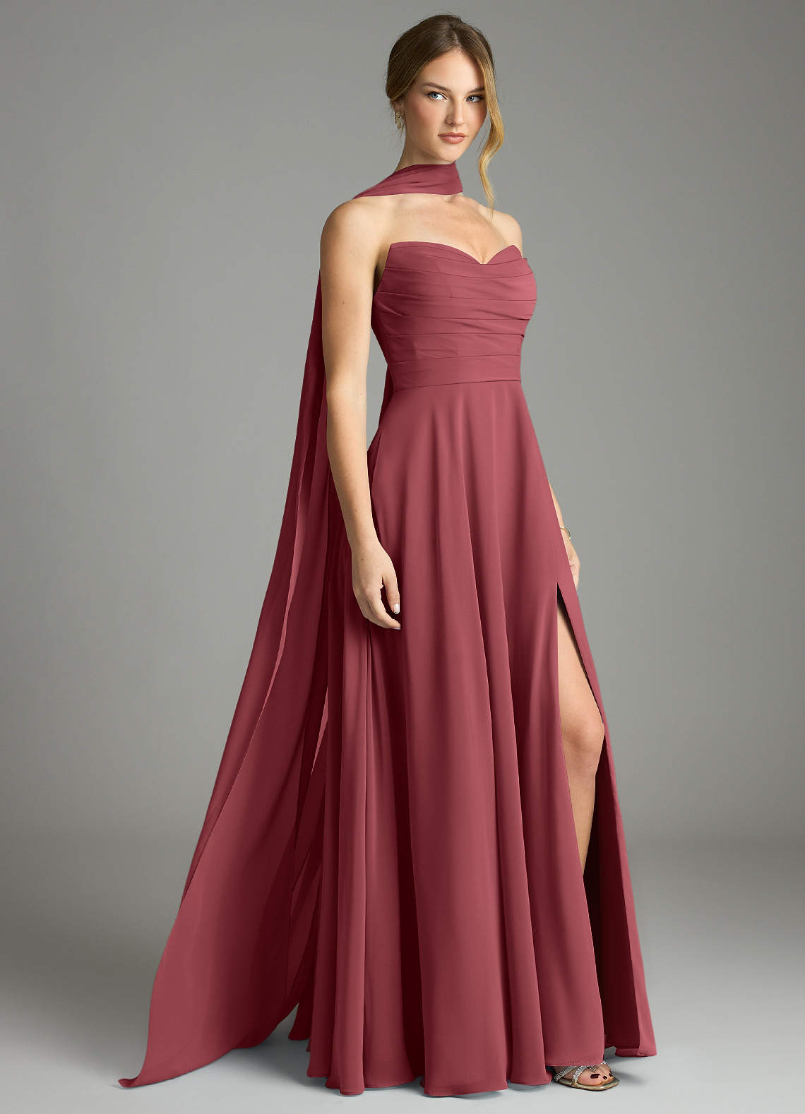 Azazie Ayla Abiti da Damigella Abito A-Line in Chiffon Scollo a Cuore Merlot image1