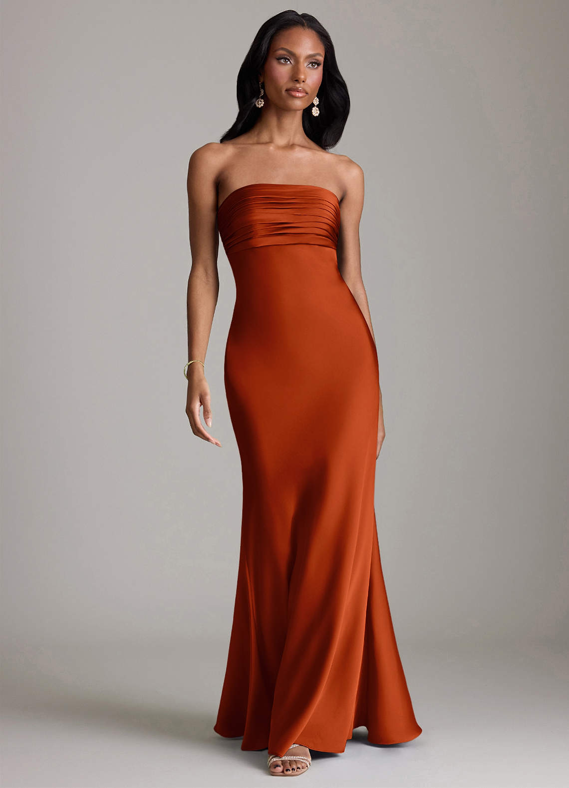 Azazie Saylor Vestidos de madrinha de casamento Vestido Páprica de Cetim elástico de sereia com Sem Alças image1