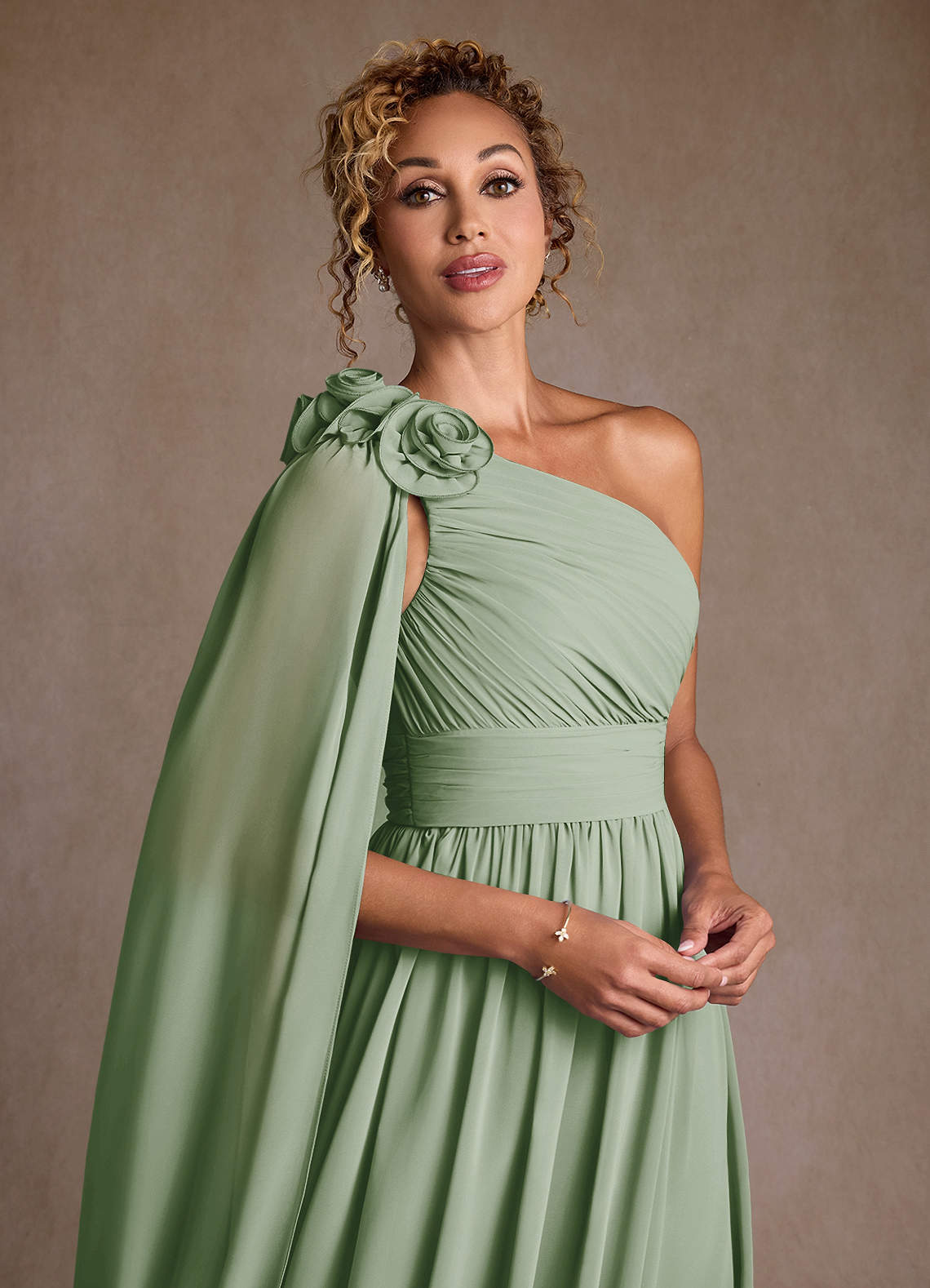 Azazie Lancaster Mère de la mariée Robes Robe Trapèze en Mousseline de soie Une épaule Vert Sauge image3