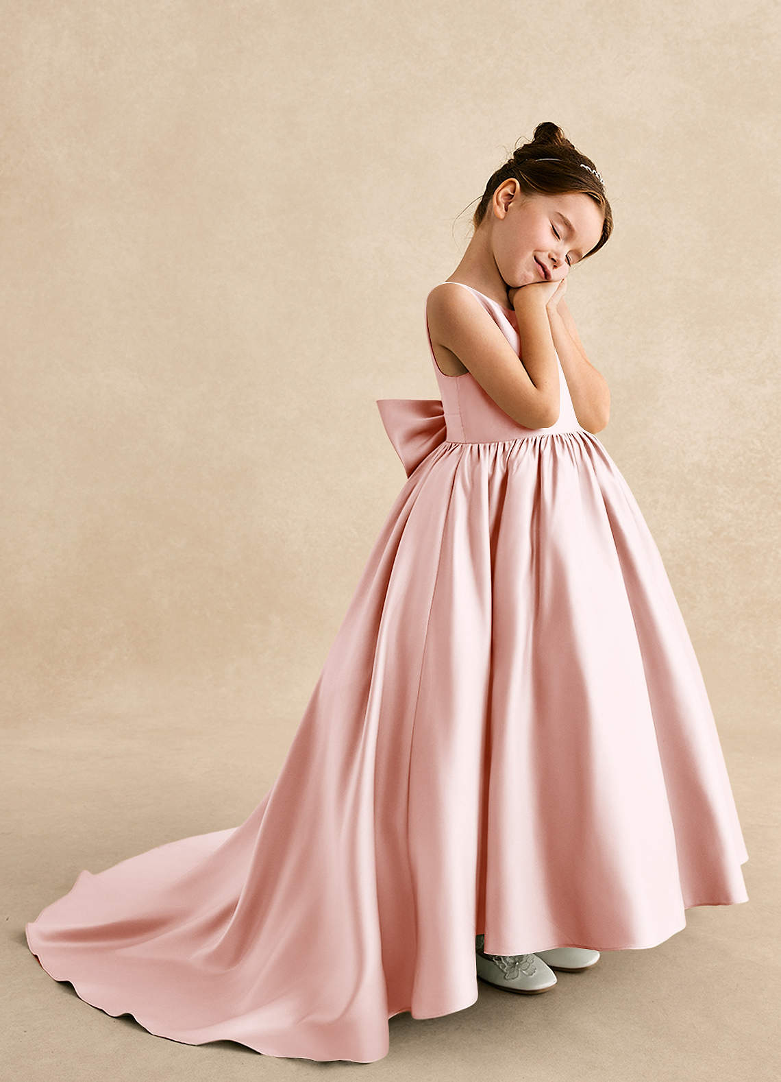 Azazie Mimia Robe Demoiselle D'honneur Fillette Robe Trapèze en Mat Satiné Arc Rose Pâle image3