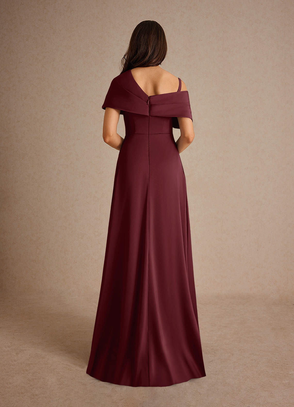 Azazie Milton Abiti per la Madre della Sposa Abito A-Line in Raso Elasticizzato Plissettato Cabernet image3